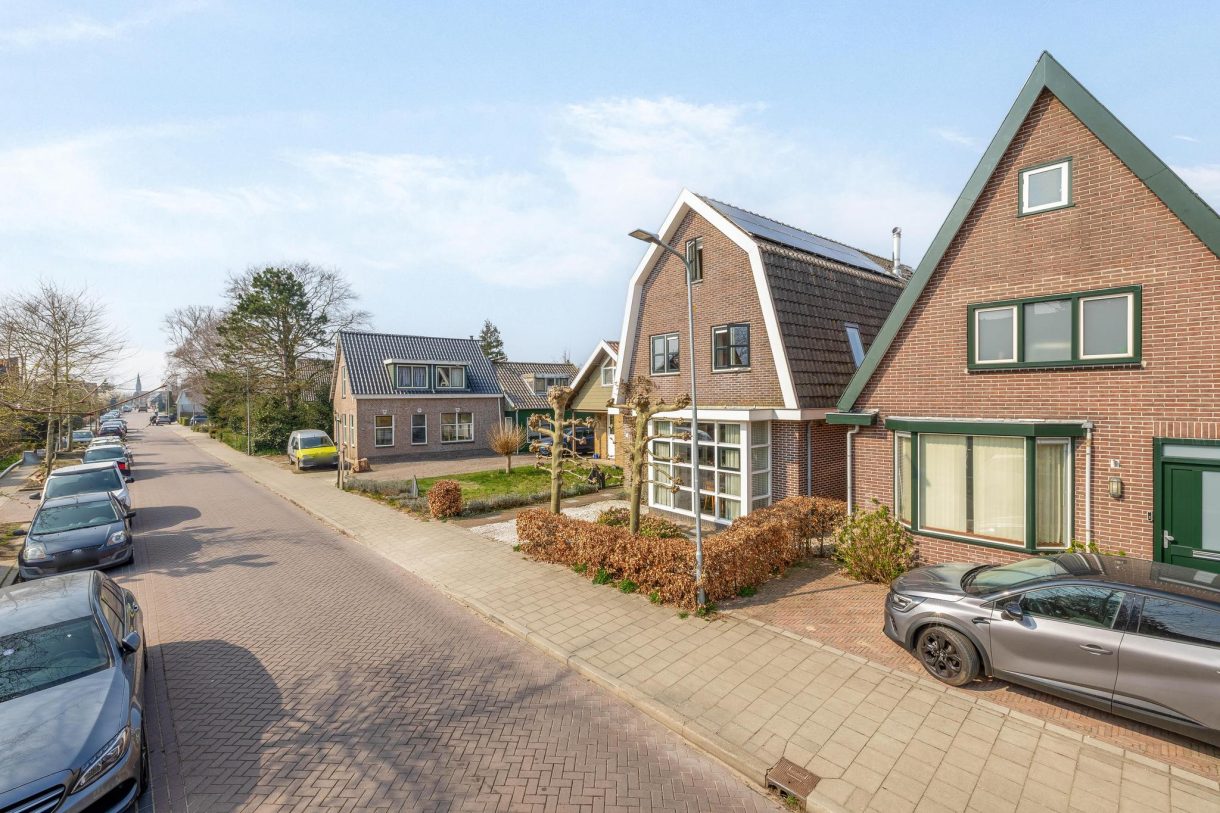 Te koop: Foto Woonhuis aan de Oosteinde 33 in Wormer