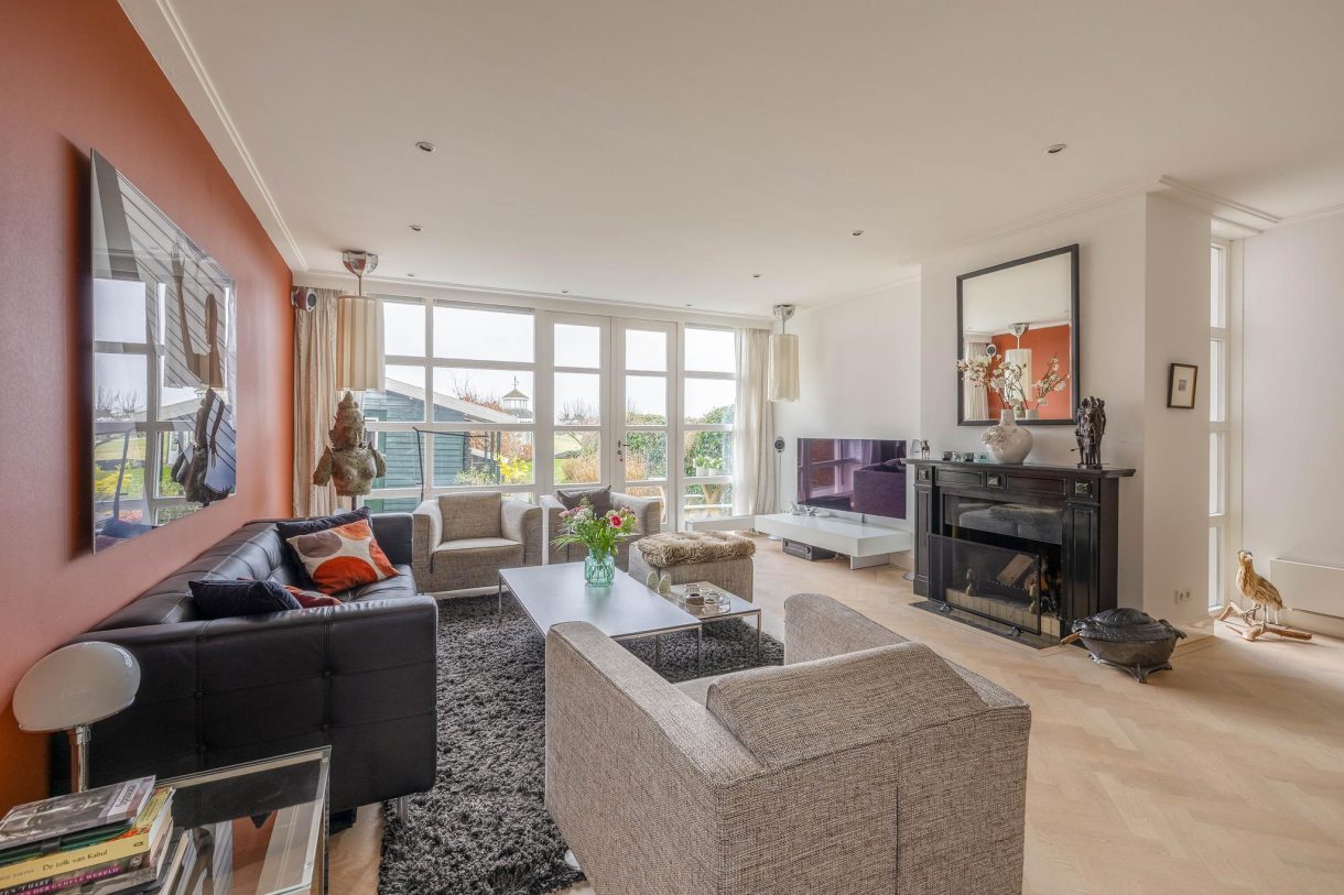 Te koop: Foto Woonhuis aan de Oosteinde 33 in Wormer