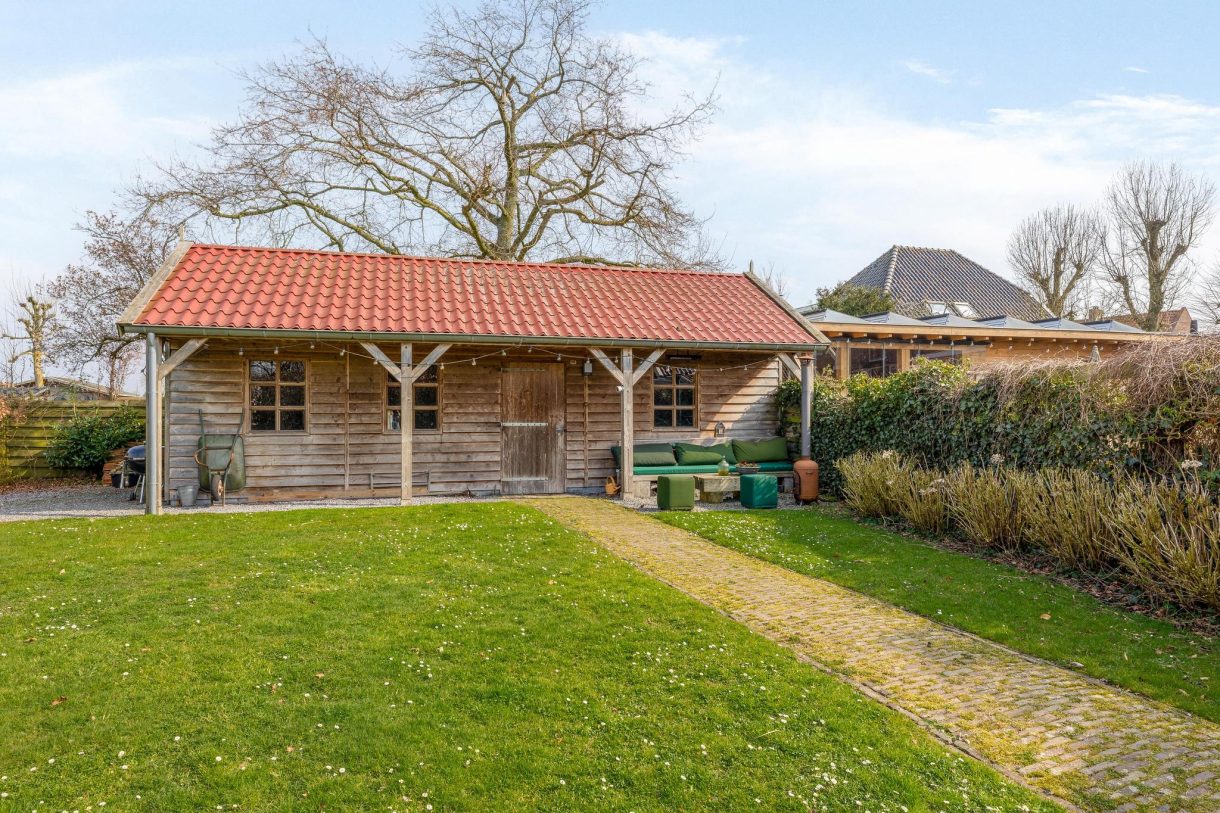 Te koop: Foto Woonhuis aan de Oosteinde 33 in Wormer