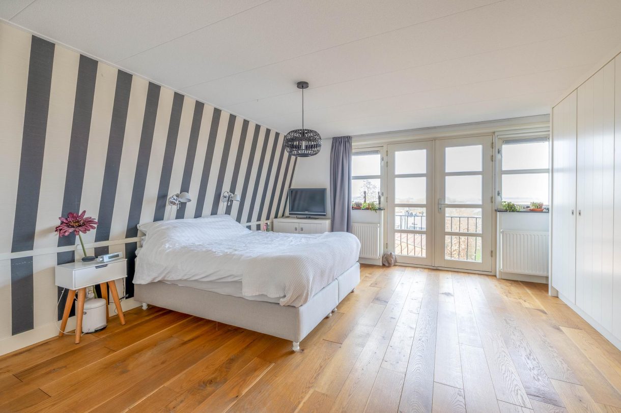 Te koop: Foto Woonhuis aan de Oosteinde 33 in Wormer