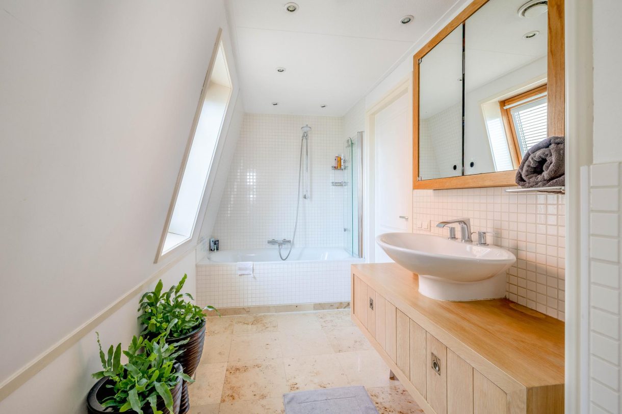 Te koop: Foto Woonhuis aan de Oosteinde 33 in Wormer