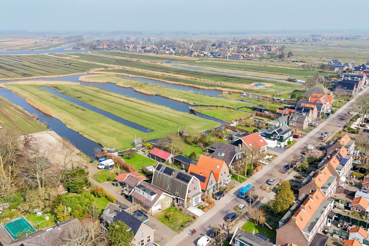 Te koop: Foto Woonhuis aan de Oosteinde 33 in Wormer