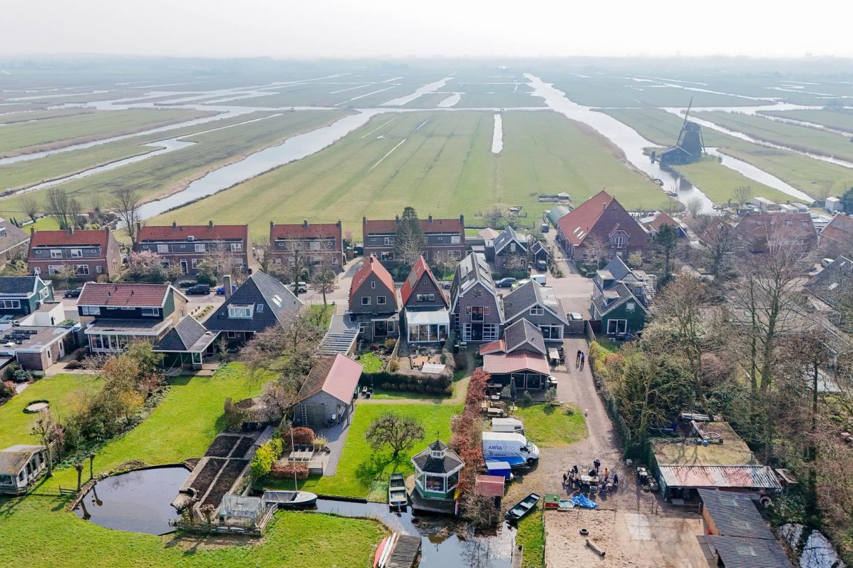 Te koop: Foto Woonhuis aan de Oosteinde 33 in Wormer