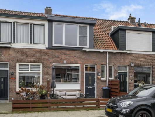 Hoofdfoto van Vlaardingen Begoniastraat 16