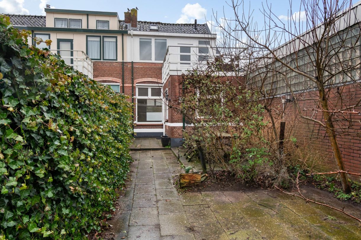 Te koop: Foto Woonhuis aan de Utrechtsestraatweg 84 in Woerden