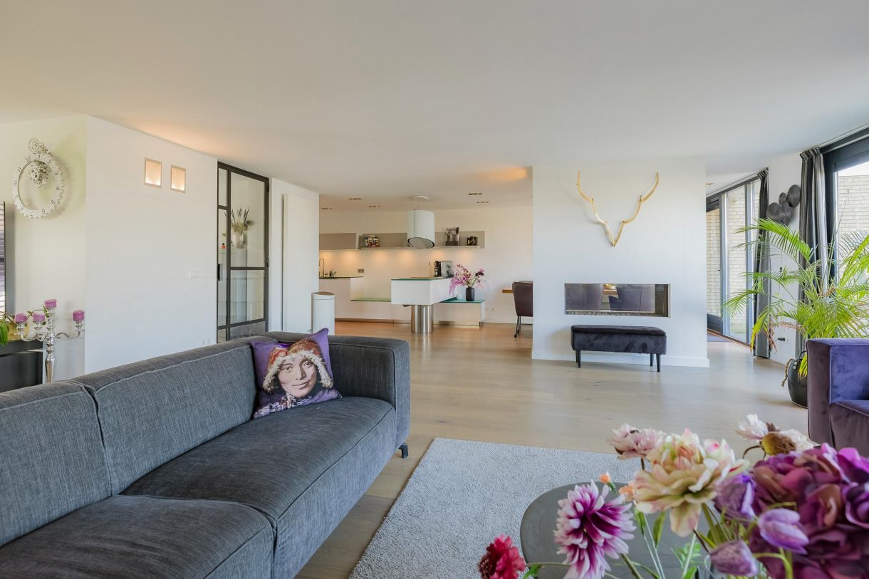 Te koop: Foto Woonhuis aan de Meerewijck 25 in Leimuiden