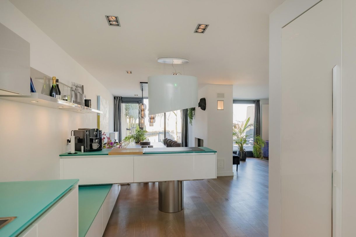 Te koop: Foto Woonhuis aan de Meerewijck 25 in Leimuiden