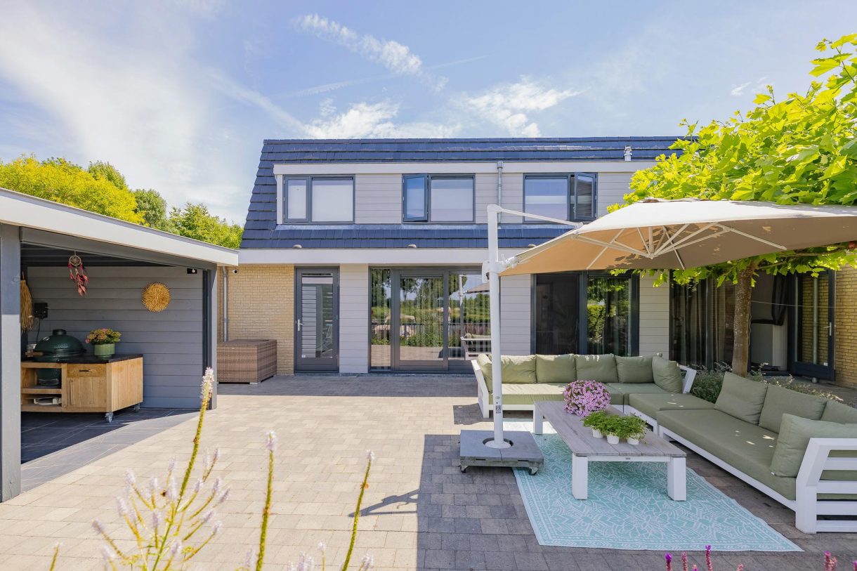 Te koop: Foto Woonhuis aan de Meerewijck 25 in Leimuiden