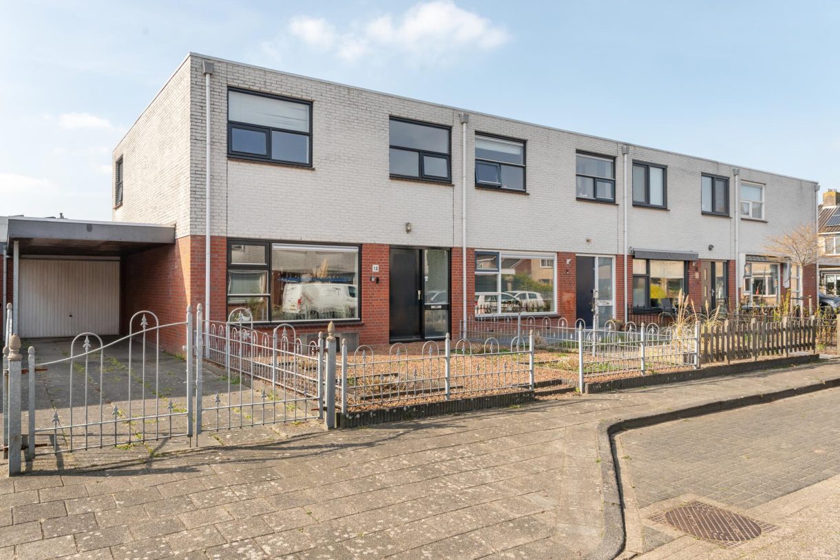 Te koop: Foto Woonhuis aan de Sint Jansberg 12 in Drachten