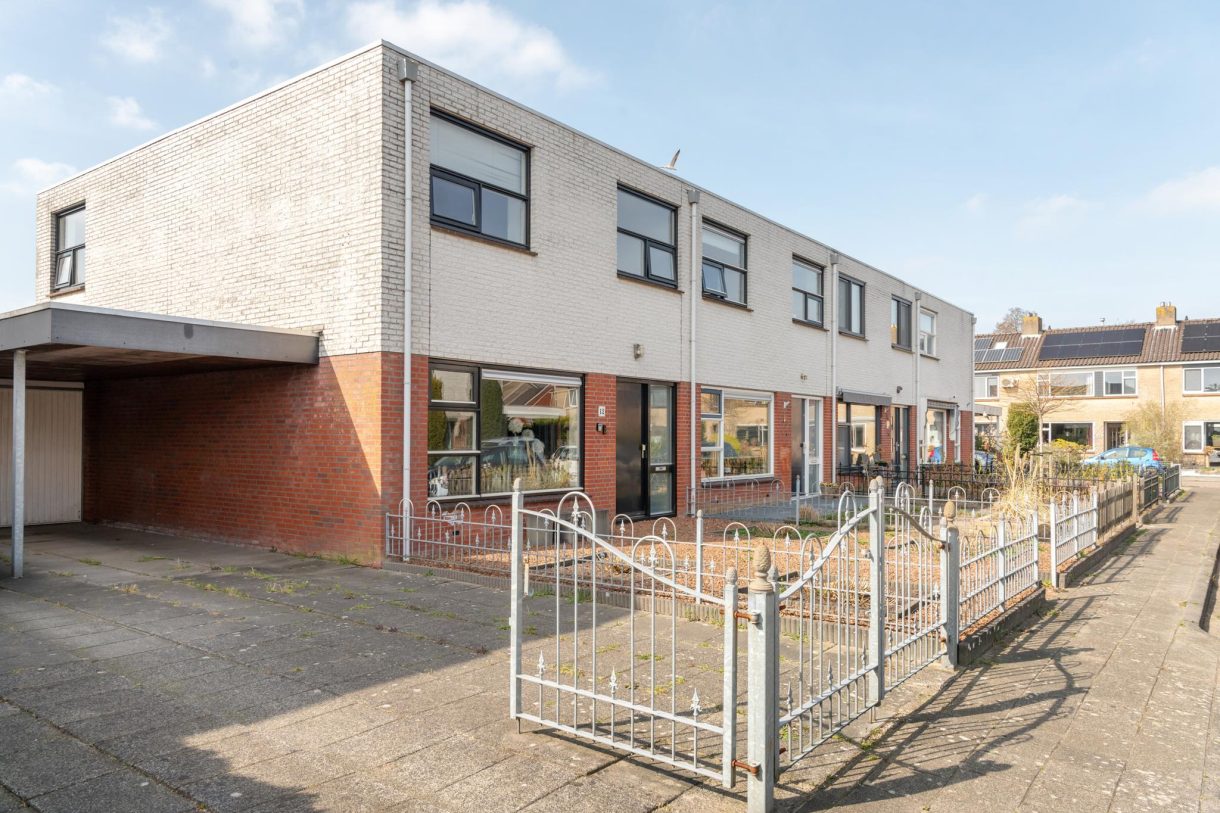 Te koop: Foto Woonhuis aan de Sint Jansberg 12 in Drachten