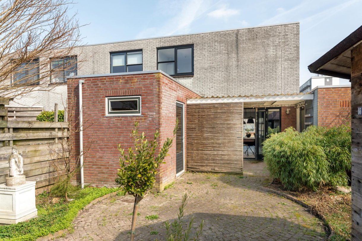 Te koop: Foto Woonhuis aan de Sint Jansberg 12 in Drachten