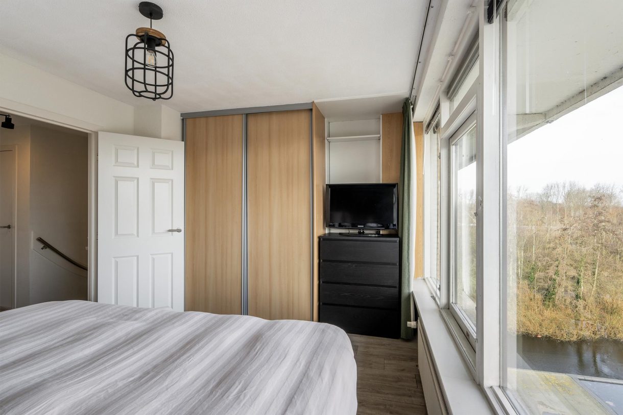 Te koop: Foto Appartement aan de van der Waalsstraat 73 in Vlaardingen