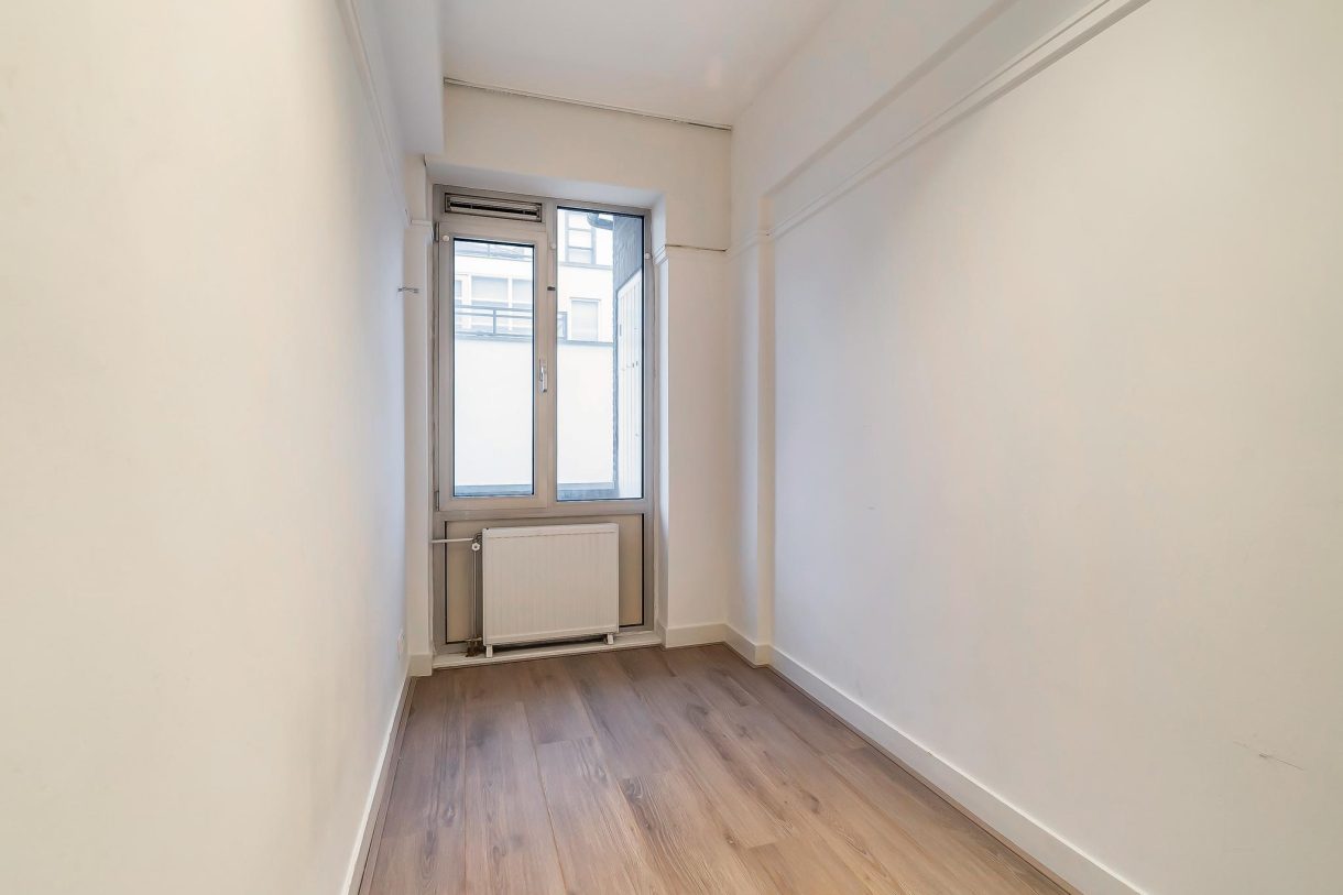 Te koop: Foto Appartement aan de Varkenmarkt 27 in 's-Gravenhage