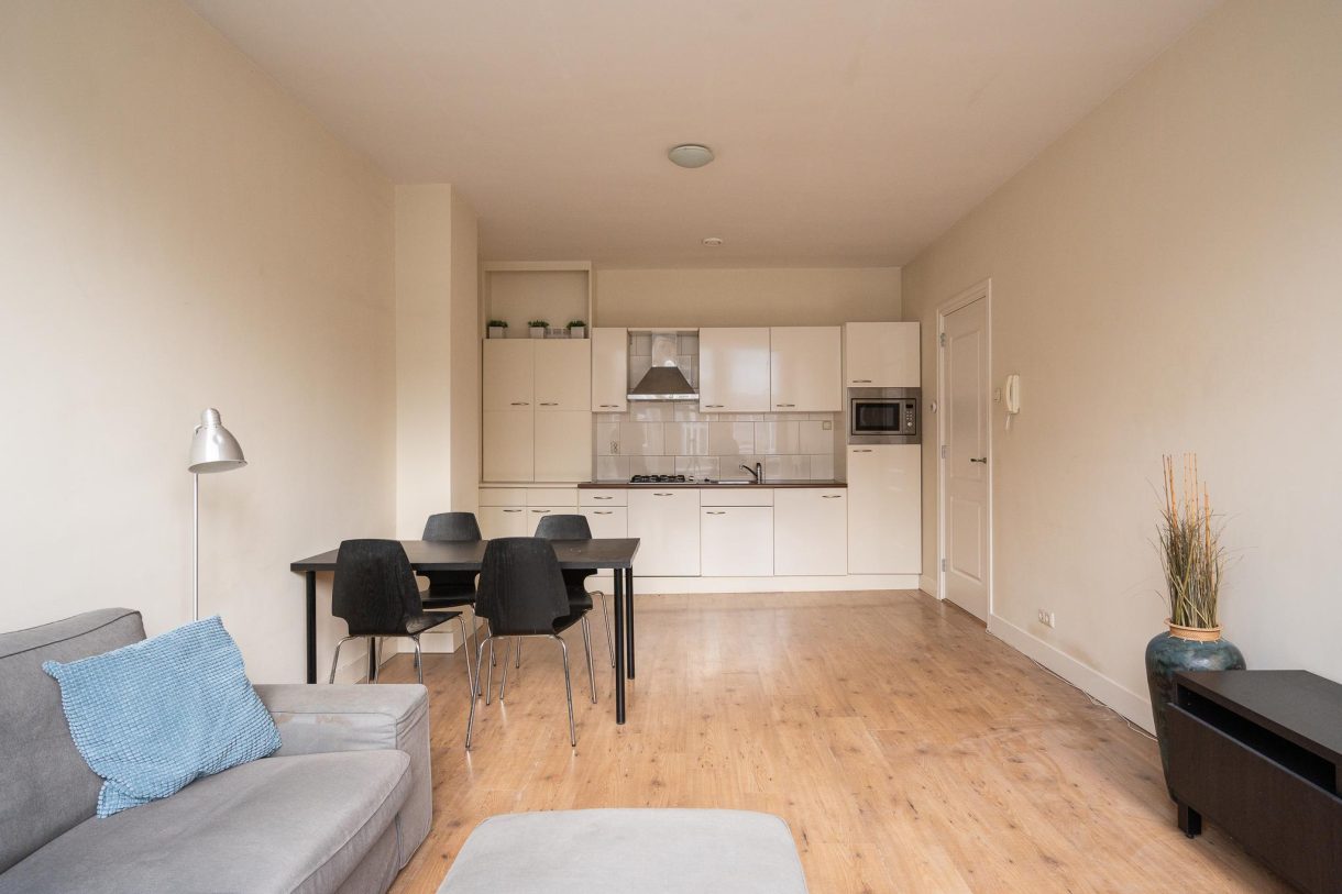 Te koop: Foto Appartement aan de Voltastraat 6 in 's-Gravenhage