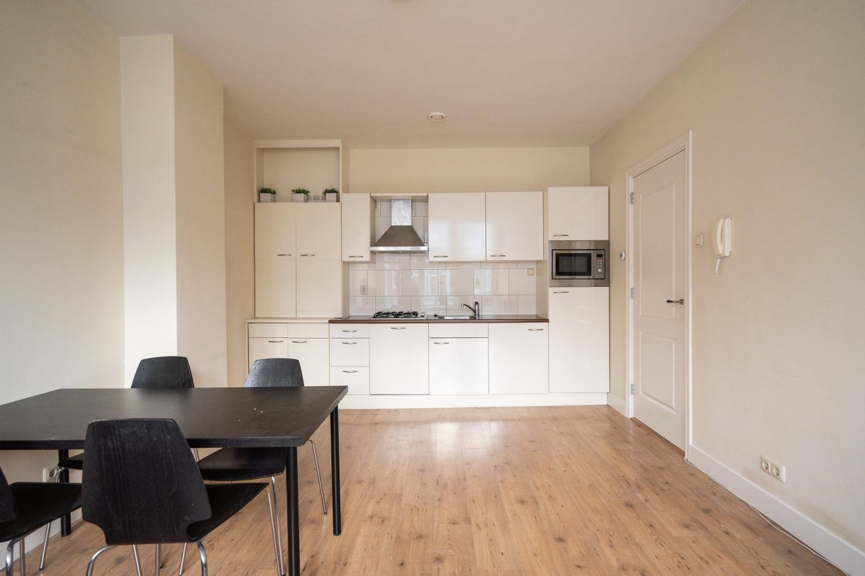 Te koop: Foto Appartement aan de Voltastraat 6 in 's-Gravenhage
