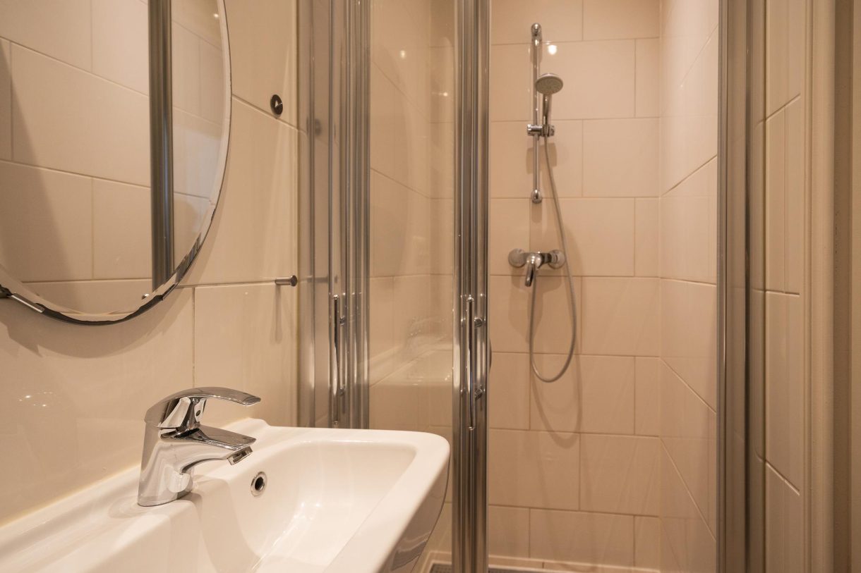 Te koop: Foto Appartement aan de Voltastraat 6 in 's-Gravenhage