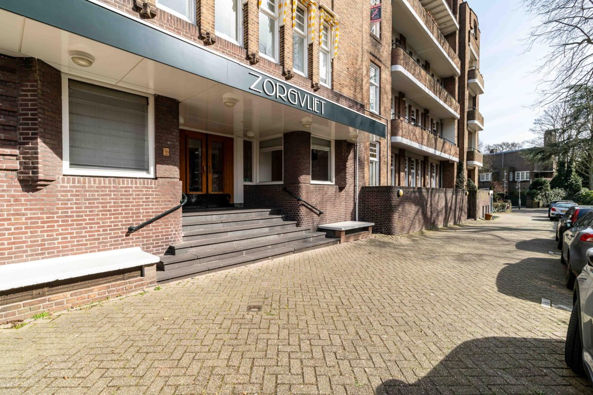 Te koop: Foto Appartement aan de Alexander Gogelweg 7 in 's-Gravenhage