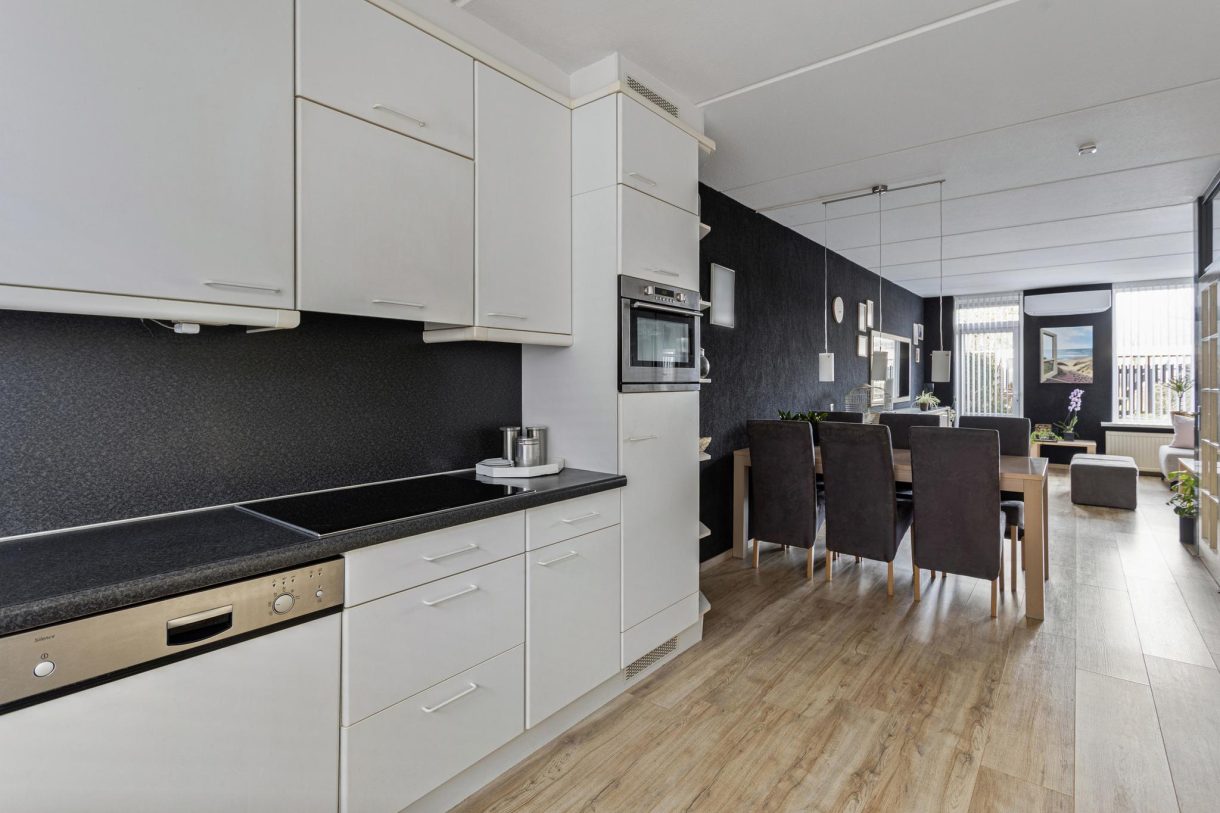 Te koop: Foto Woonhuis aan de Hazeleger 9 in Huissen