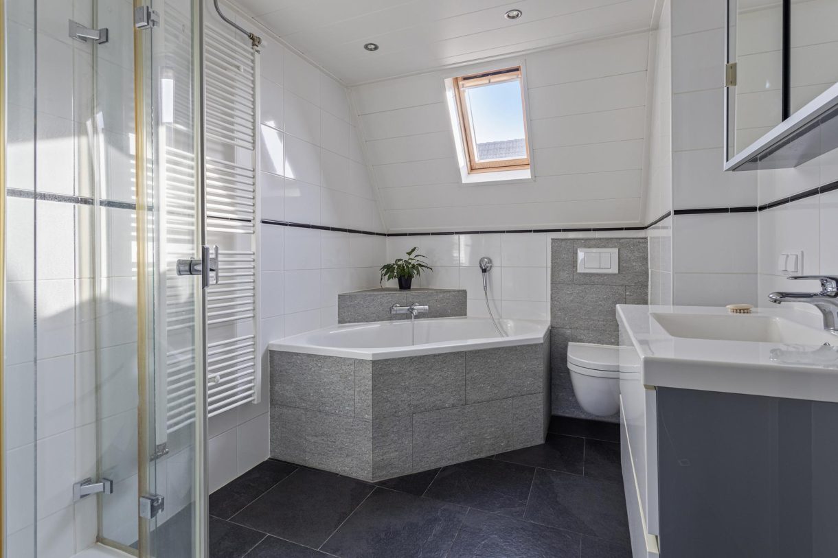 Te koop: Foto Woonhuis aan de Hazeleger 9 in Huissen