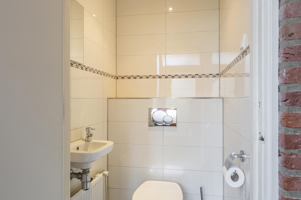 Te koop: Foto Woonhuis aan de Burgemeester Luijerinksingel 15 in Vlaardingen