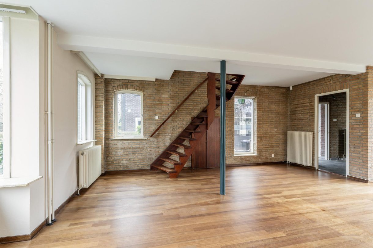 Te koop: Foto Woonhuis aan de Burgemeester Luijerinksingel 15 in Vlaardingen