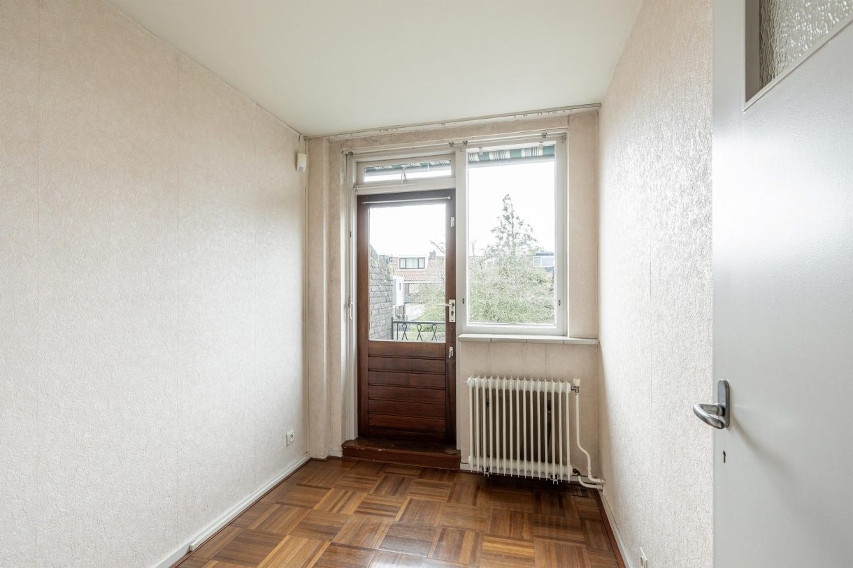 Te koop: Foto Woonhuis aan de Burgemeester Luijerinksingel 15 in Vlaardingen