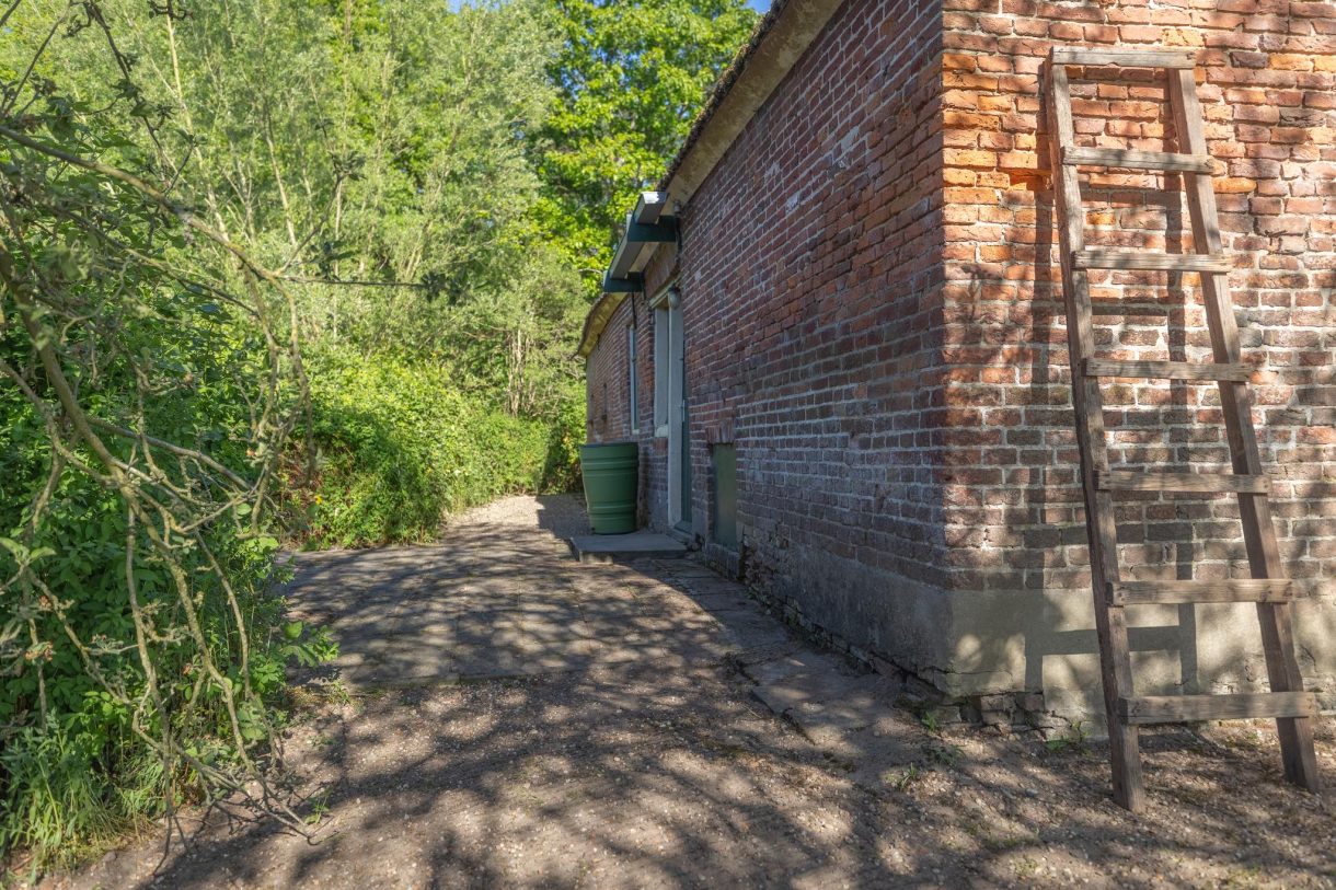 Te koop: Foto Woonhuis aan de Hogestraat 3 in Hall