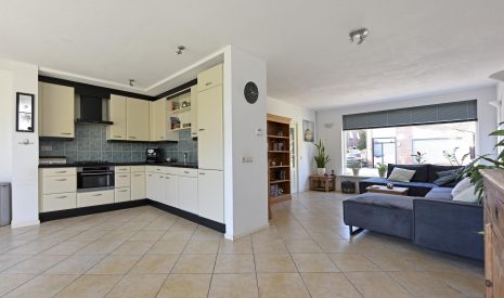 Te koop: Foto Woonhuis aan de Meidoornlaan 26 in Nieuwkoop