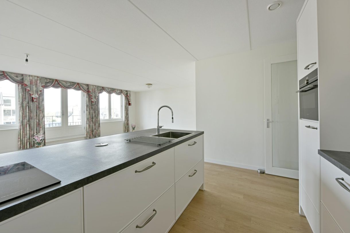 Te huur: Foto Appartement aan de Reghthuysplein 23 in Nieuwkoop