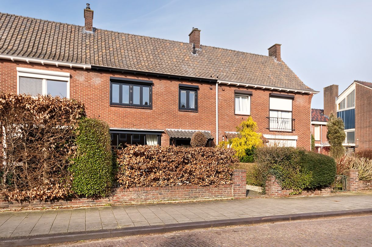 Te koop: Foto Woonhuis aan de Antillenweg 8 in Nijmegen