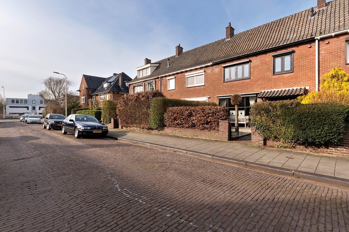 Te koop: Foto Woonhuis aan de Antillenweg 8 in Nijmegen