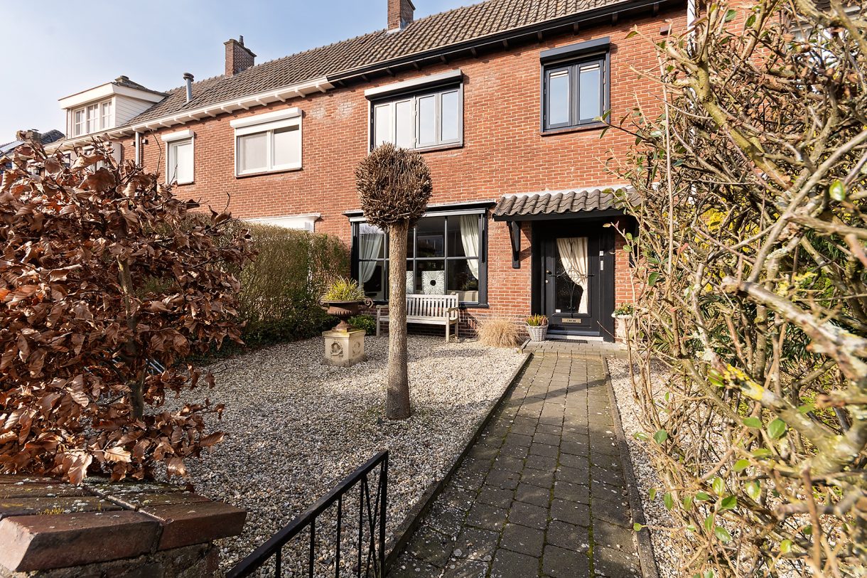 Te koop: Foto Woonhuis aan de Antillenweg 8 in Nijmegen