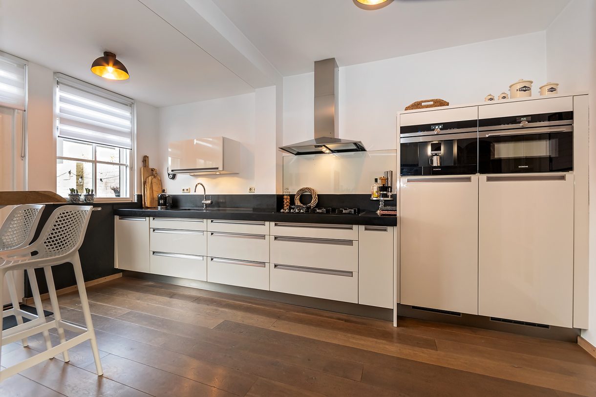 Te koop: Foto Woonhuis aan de Antillenweg 8 in Nijmegen