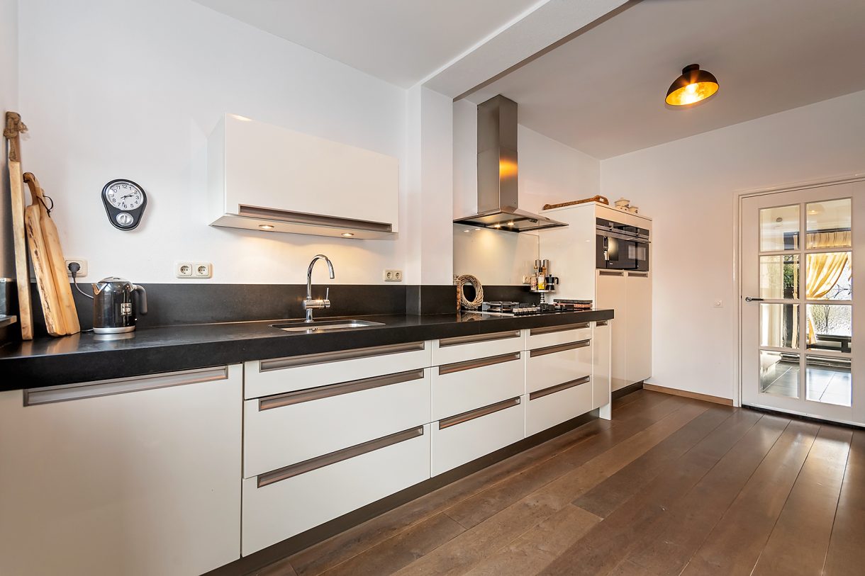 Te koop: Foto Woonhuis aan de Antillenweg 8 in Nijmegen