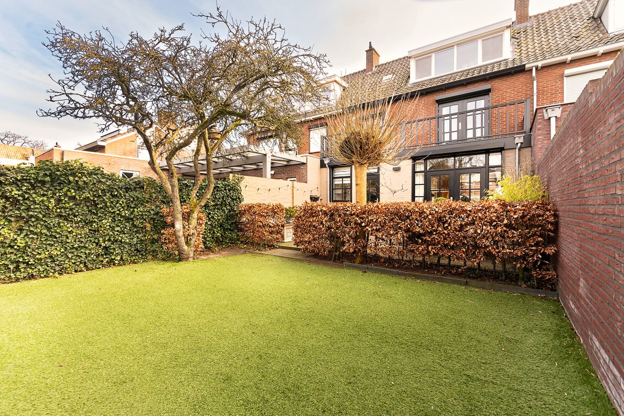 Te koop: Foto Woonhuis aan de Antillenweg 8 in Nijmegen