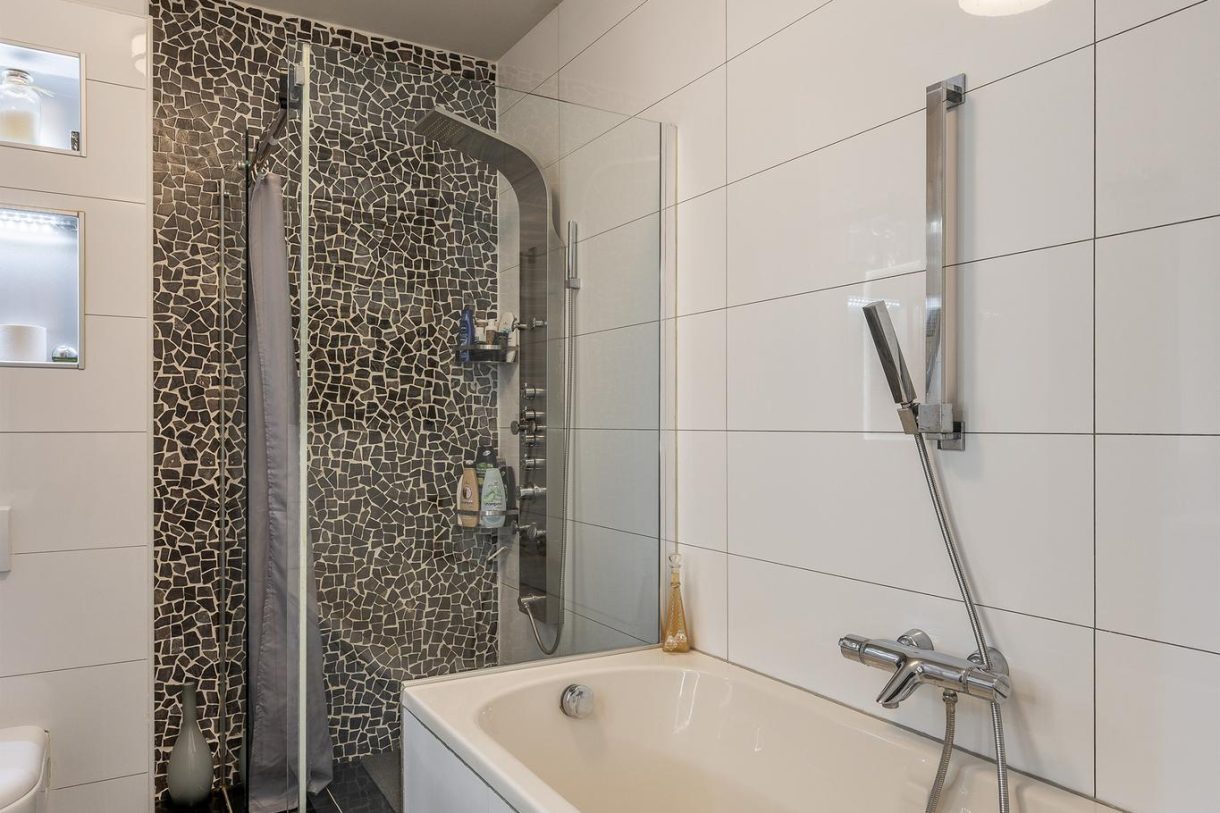 Te koop: Foto Woonhuis aan de Seringenstraat 24 in Vlaardingen