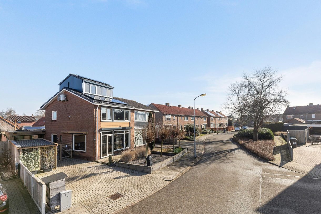 Te koop: Foto Woonhuis aan de Azaleastraat 19 in Wezep