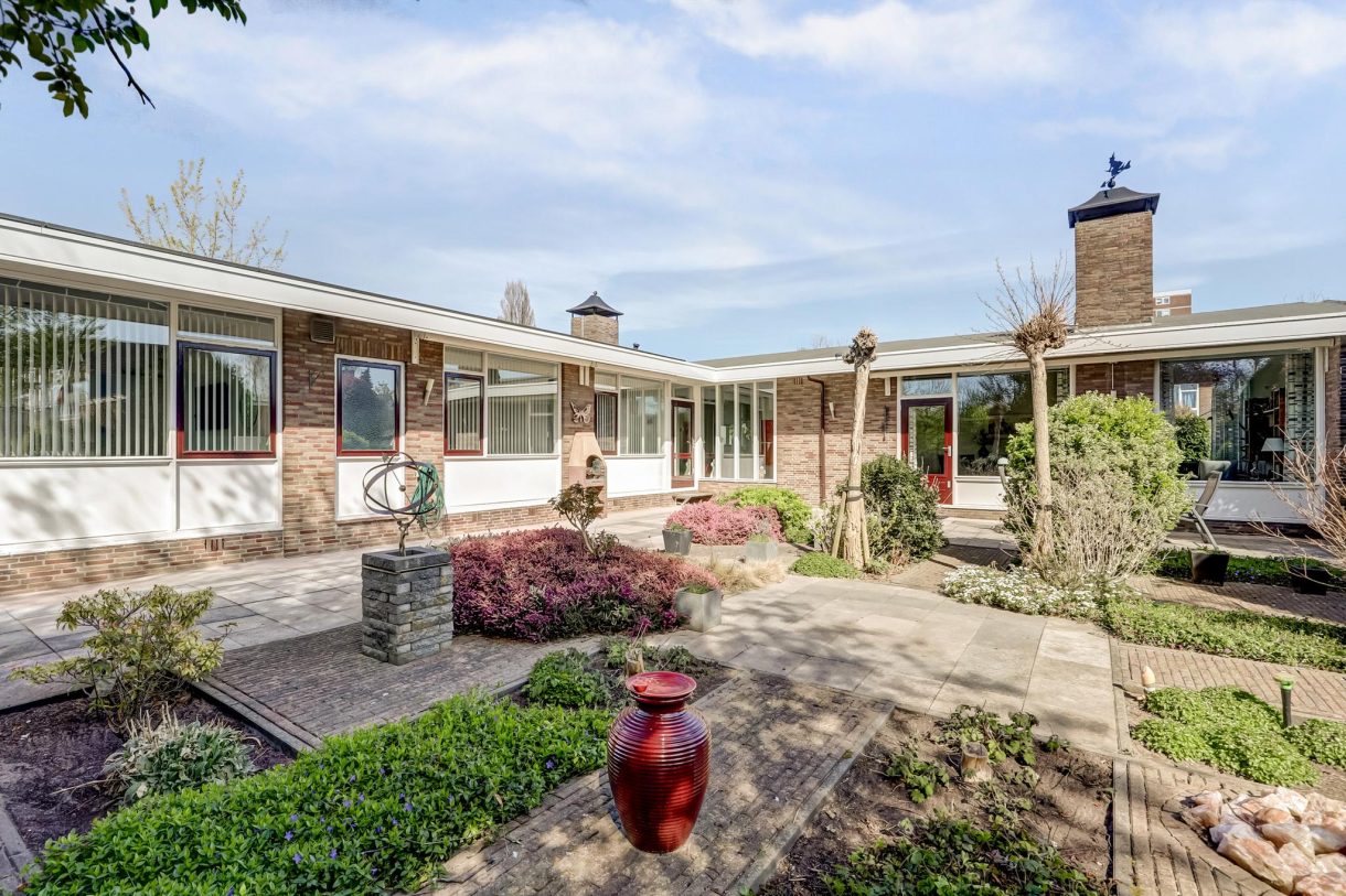 Te koop: Foto Woonhuis aan de Thijssehof 6 in Zaandam