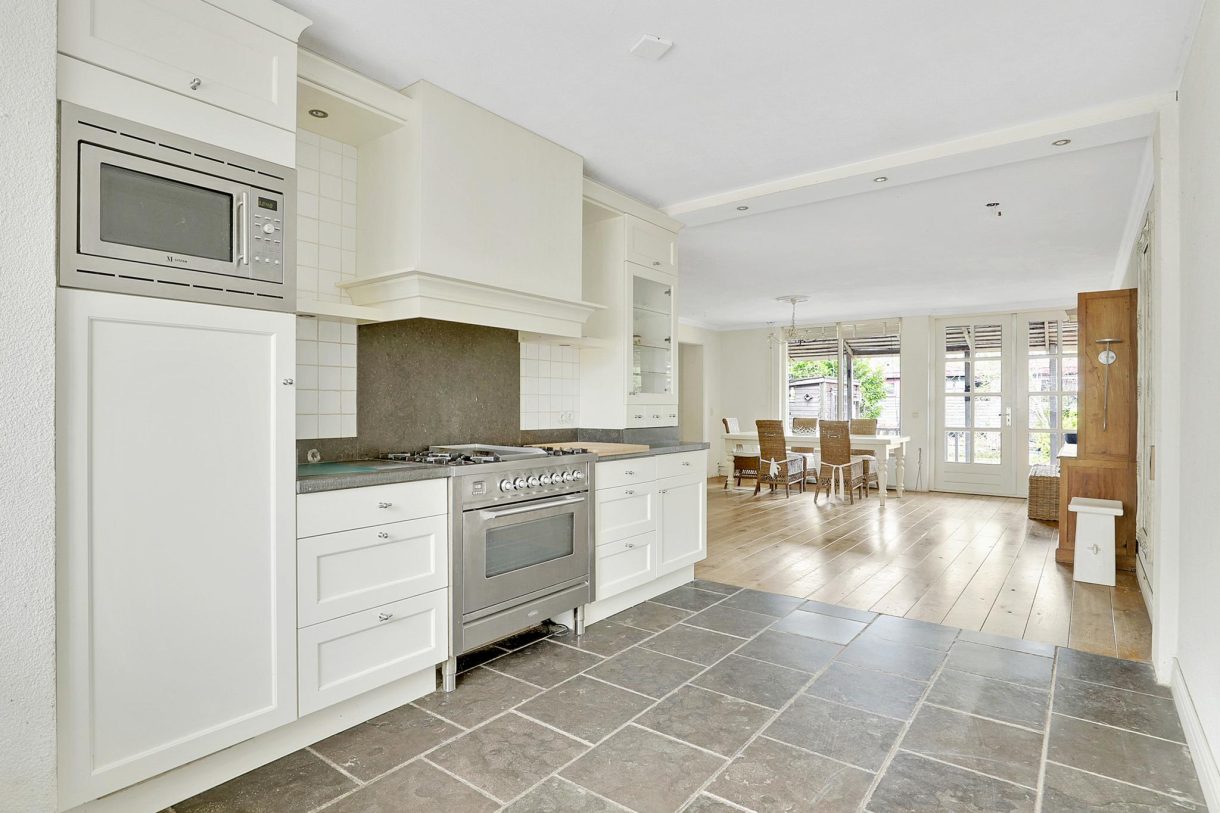 Te koop: Foto Woonhuis aan de Bovenveen 12 in Zaandam