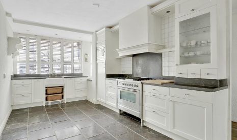 Te koop: Foto Woonhuis aan de Bovenveen 12 in Zaandam
