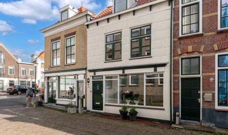 Hoofdfoto van Vlaardingen Landstraat 9