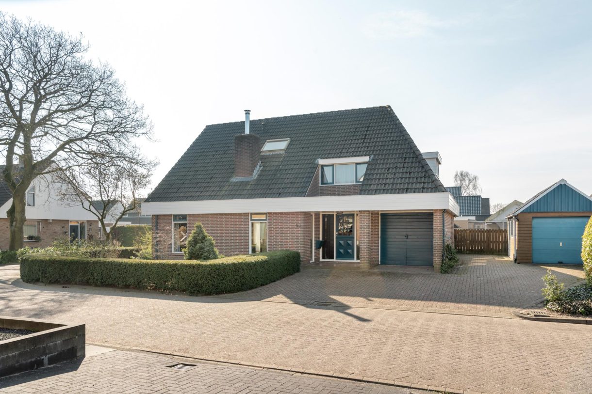 Te koop: Foto Woonhuis aan de Dokter Siebingasingel 2 in Opeinde