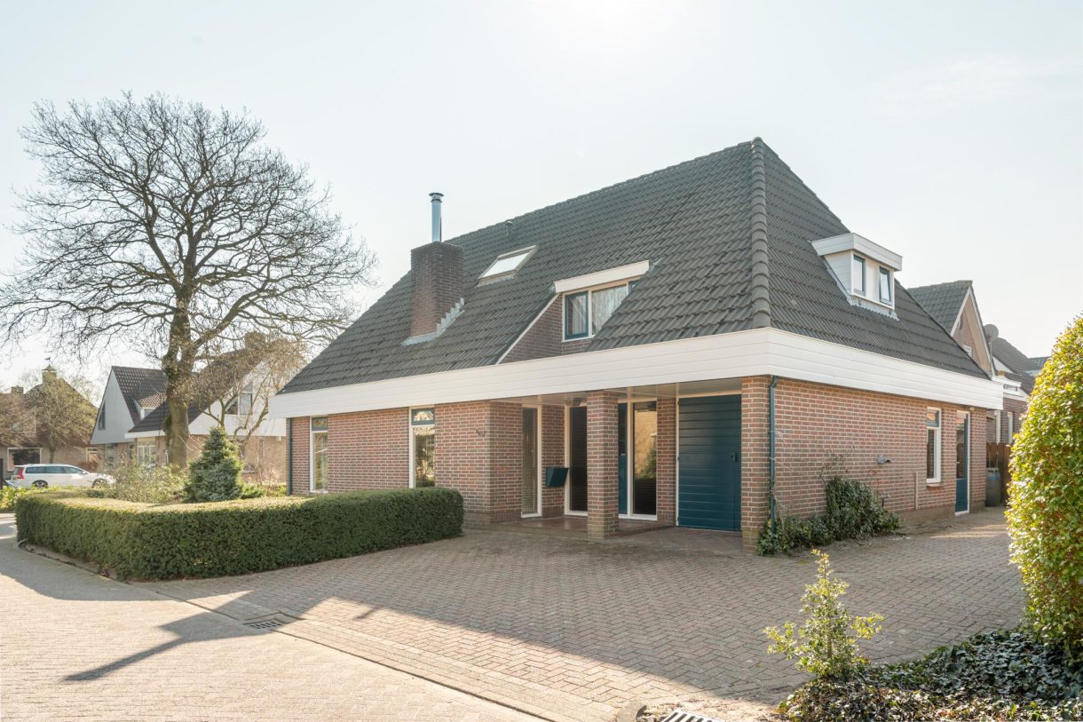 Te koop: Foto Woonhuis aan de Dokter Siebingasingel 2 in Opeinde