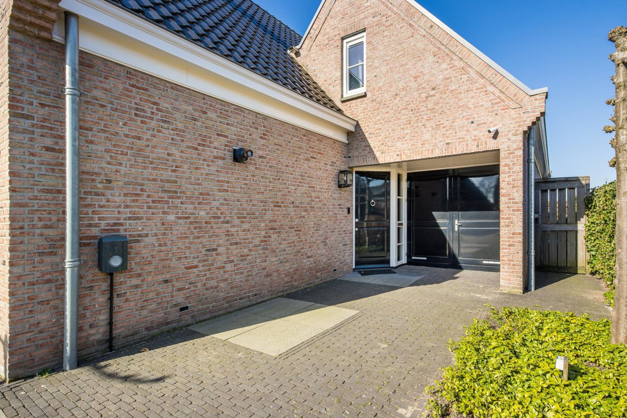 Te koop: Foto Woonhuis aan de De Groes 2b in Schalkwijk