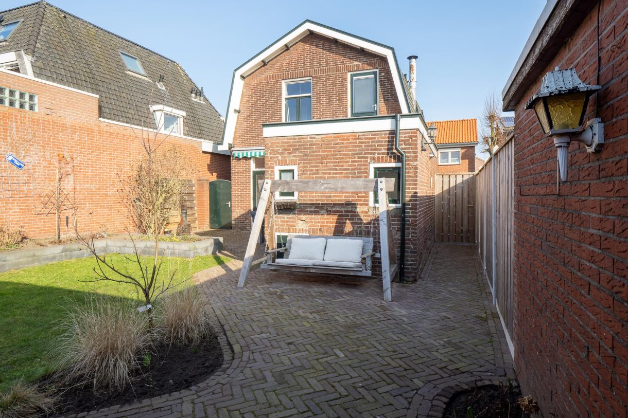 Te koop: Foto Woonhuis aan de Lijsterweg 70 in Hengelo