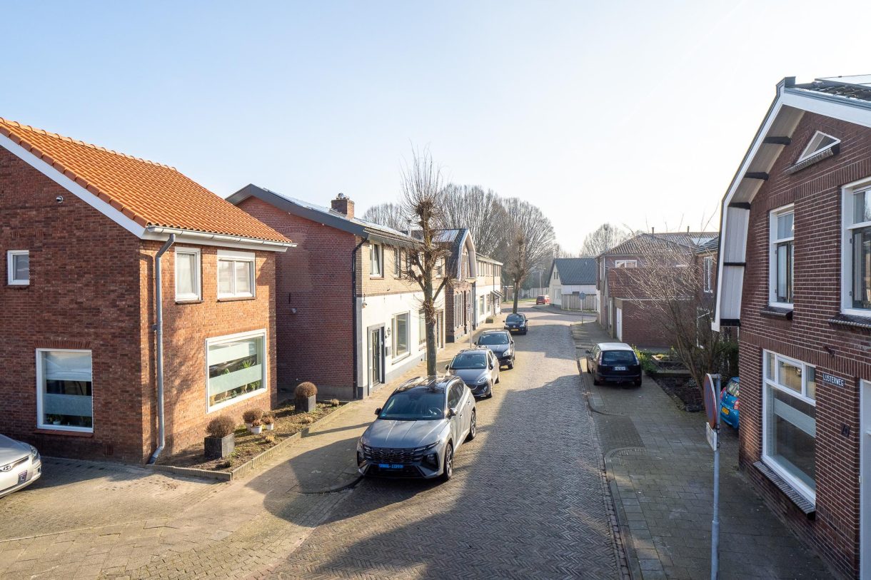 Te koop: Foto Woonhuis aan de Lijsterweg 70 in Hengelo