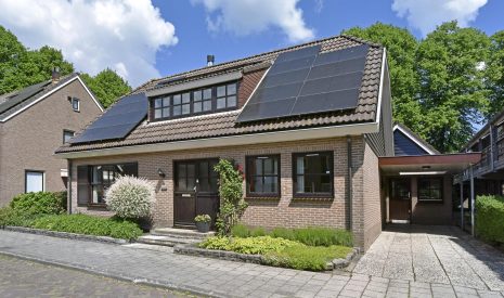 Hoofdfoto van Aarlanderveen Van der Leeplein 4