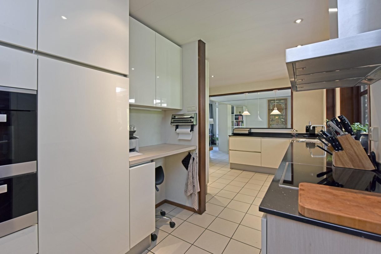 Te koop: Foto Woonhuis aan de Van der Leeplein 4 in Aarlanderveen