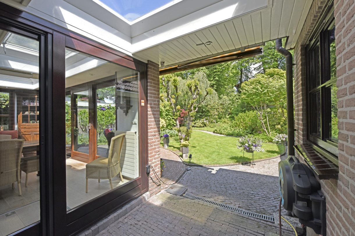 Te koop: Foto Woonhuis aan de Van der Leeplein 4 in Aarlanderveen