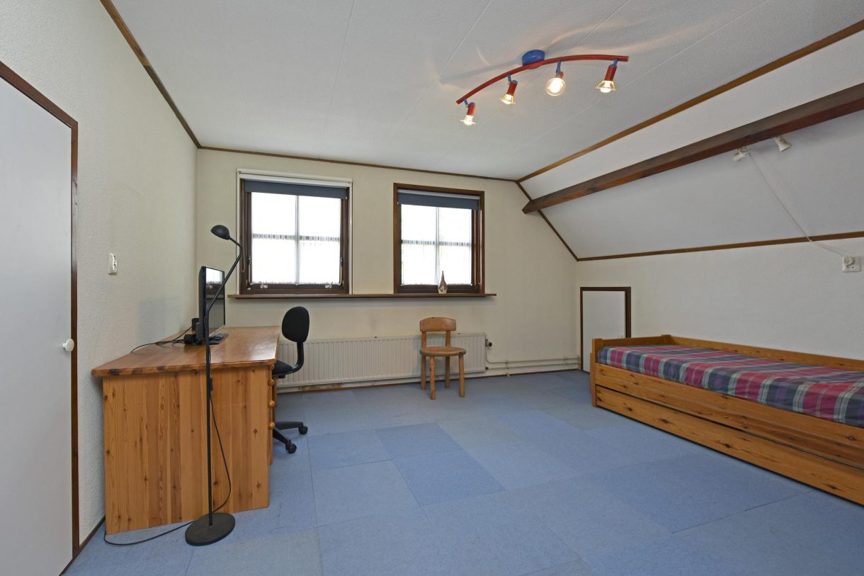 Te koop: Foto Woonhuis aan de Van der Leeplein 4 in Aarlanderveen